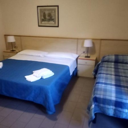 Hotel Lupo Di Mare Marina di Castagneto Carducci Extérieur photo